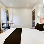 Super Hotel O Britania Chowk