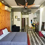 Leafyinn Stylish Studio