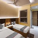 Hotel Ivy Plaza Near Delhi Airport