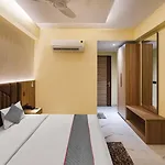 Hotel Ivy Plaza Near Delhi Airport