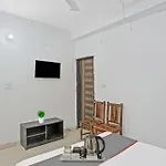Hotel O Imperial Residency Near Dashrath Puri Metro Station