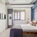 1 Bhk, 2 Bthroms In Vasant Kunj