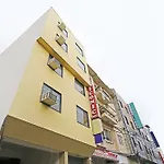 Hotel Iconic Igi Delhi International Airport