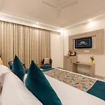 Hotel Lemon Wood By East End Delhi Airport