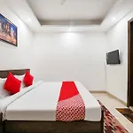 Hotel O Premium Rooms Chhatarpur