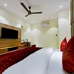 Hotel Surya Plaza Near New Delhi Railway Station And Connaught Place