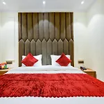 Hotel Surya Plaza Near New Delhi Railway Station And Connaught Place