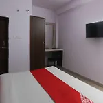 Hotel O Noida Villa