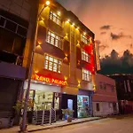 Rahul Palace By Golden Tree Near Metro Station And Ajmal Khan Market