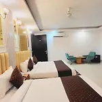 The Glory Suites Near Igi Airport