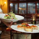 Hotel Broadway Near Delhi Airport