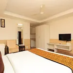 Hotel Broadway Near Delhi Airport