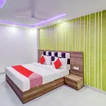 Hotel O G. I .Suits