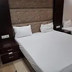 Delhi - Hotel City Height - Delhi Ncr Id Not Accepted