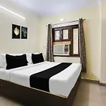 Super Hotel O Dwarka Metro