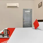 Hotel O Swarg Residency Near Nangloi Railway Station Metro Station