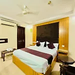 The Luxe Jpm Bed And Breakfast