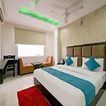 Hotel Rosewood Near Delhi Airport