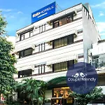 Fabhotel Aashraye
