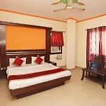 Hotel O Aura Palace Deluxe