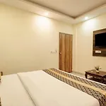 Airport Hotel Ivy
