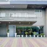 Super Townhouse Rohini Sector 23