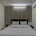 Hotel O Kanak Palace