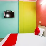 Hotel O Lotus Home Stay