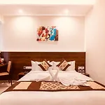 Hotel Crystal Inn Plaza Delhi Airport