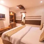 Hotel Crystal Inn Plaza Delhi Airport