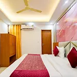 Hotel Galaxy Near Delhi Airport