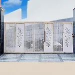 Hotel O Rohini Sector 20