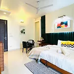 Olive Service Apartments - Greater Kailash