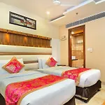 Hotel Hari Piorko Grand - 2 Min From New Delhi Railway Station