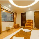 Grand Empire Hotel By R S Group Igi Airport