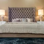 Hotel Luxury Villa Near Delhi Airport