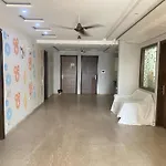 Pari Residency Hotel