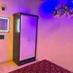 Private Stay In New Delhi