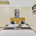 Super Townhouse Patparganj Near Max Super Speciality Hospital