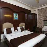 Hotel O Gold Palace