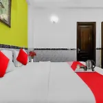 Hotel O Rs Suite