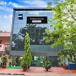 Super Townhouse Vikaspuri
