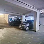 Hotel Happy Plaza- Near Delhi International Airport Pkicup Free