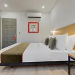 Hotel King Plaza Near Igi Airport