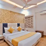 Hotel Golden Tower At Delhi Airport