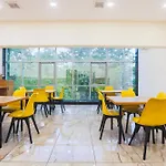 Super Townhouse Vikaspuri