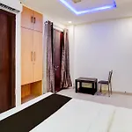 Super Hotel O Rohini Sector 24