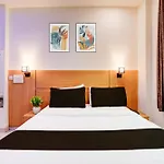 Super Hotel O Rohini Sector 24