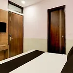 Super Hotel O Alipur Narela