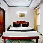 Hotel O Iconic Residency
